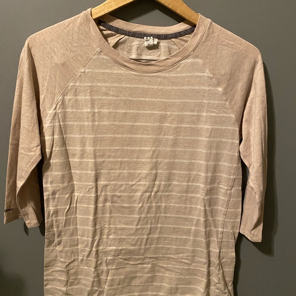 Under armor heat gear baseball tee khaki white stripes size small
